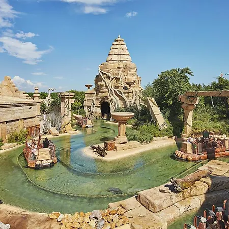 Portaventura Roulette - Includes Unlimited Access To Portaventura Park & 1 Access To Ferrari Land فندق